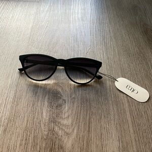 otra chika matte black small retro y2k statement cat eye sunglasses eyewear NEW